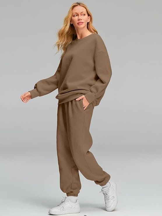 Women Oversize Sweatshirt & Joggers Track Suit Co-ord Set - Image 3
